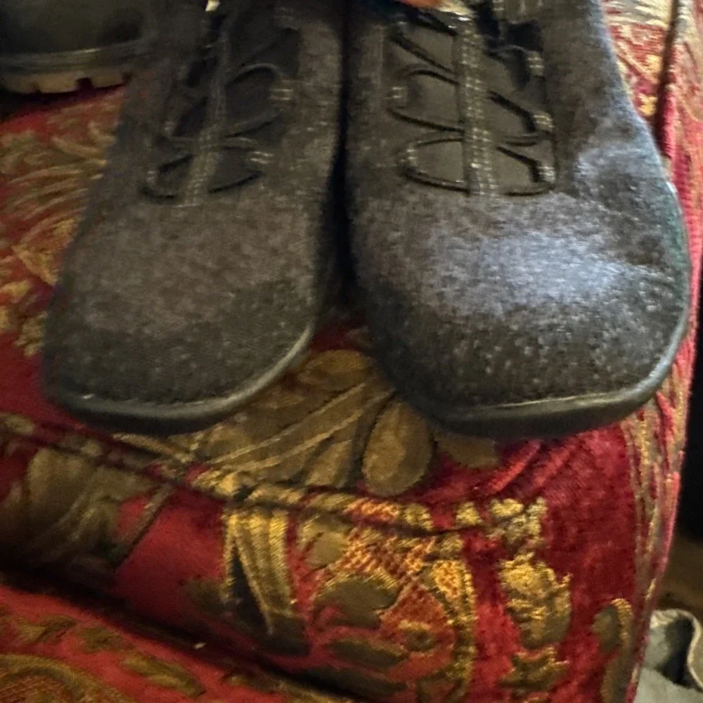 Skechers Shoes Womens 7 Breathe Easy Opportuknity Sneakers 23855 Black Fabric